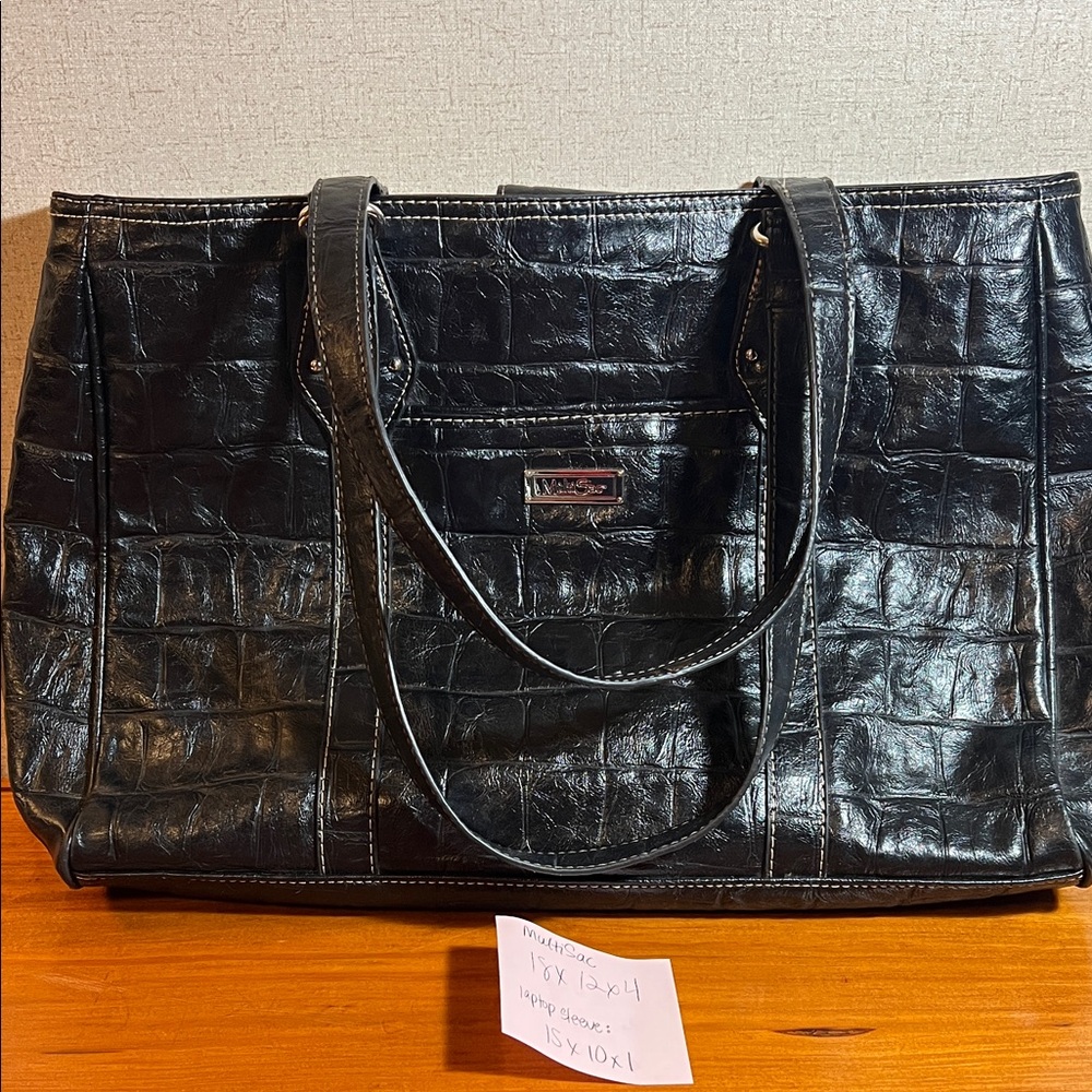 Elegant Black Crocodile-Embossed Tote Bag